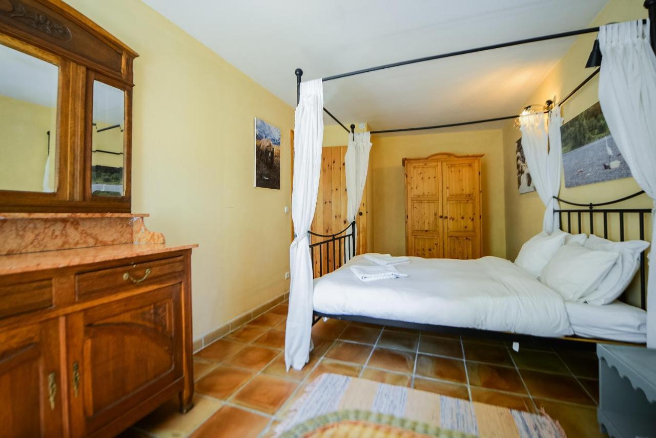 Holiday Home Les Plachettes Flobecq Exterior photo