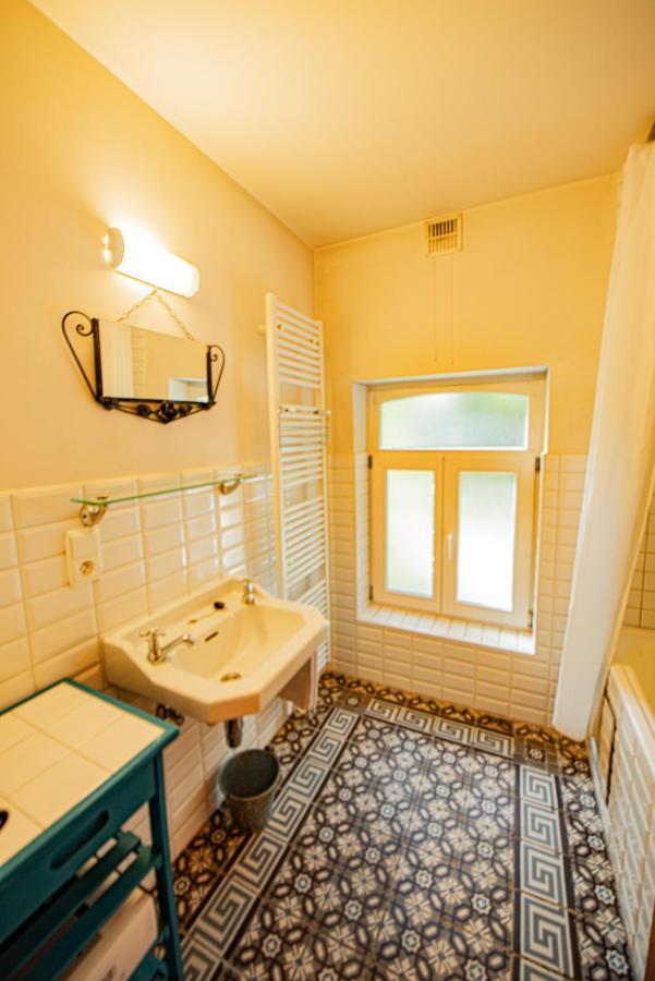 Holiday Home Les Plachettes Flobecq Exterior photo