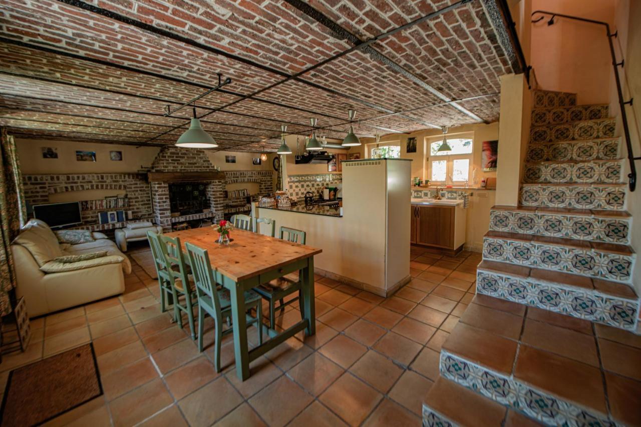 Holiday Home Les Plachettes Flobecq Exterior photo